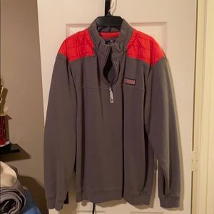 Vineyard Vines pullover sweater